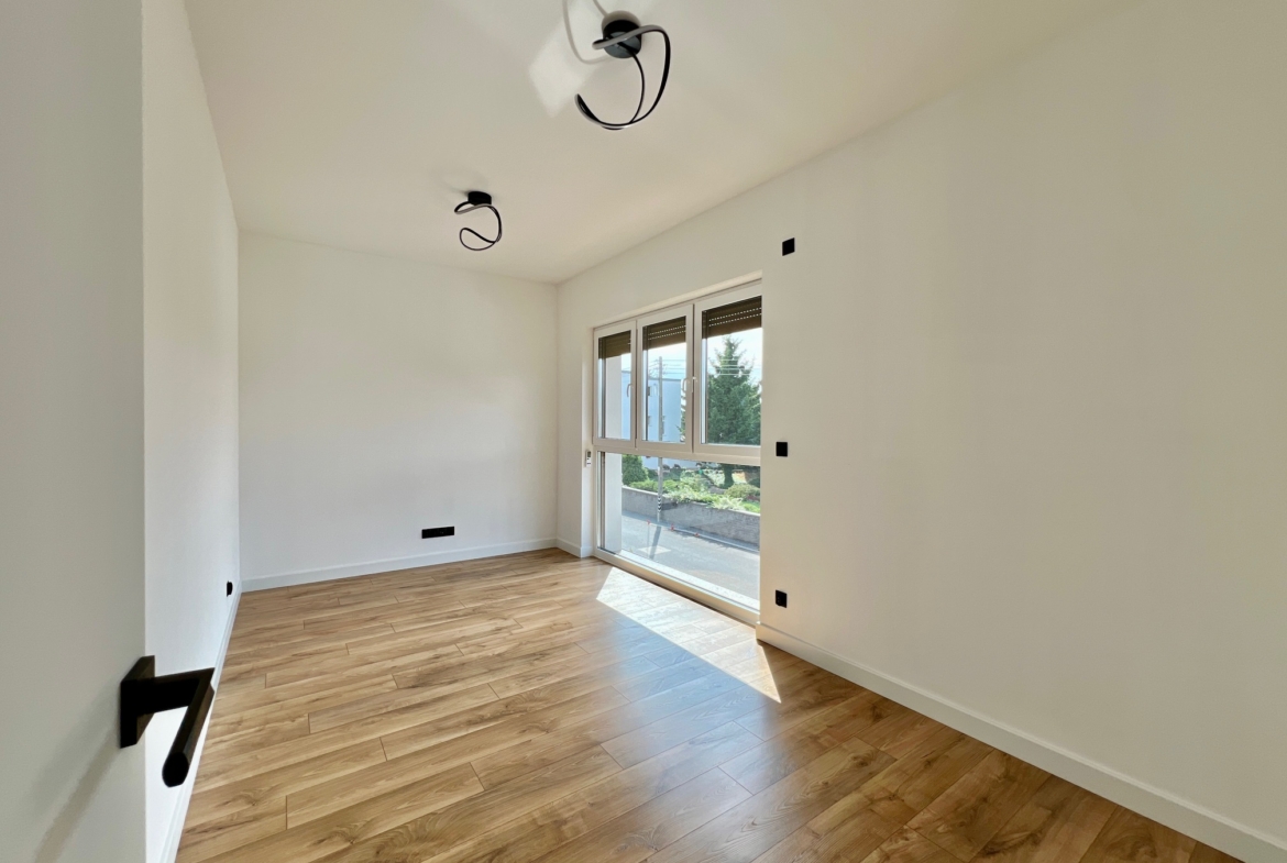 NOWY WYKOŃCZONY DOM | STANDARD PREMIUM | DUŻA DZIAŁKA | GARAŻ 36 M2